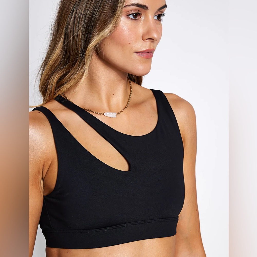 Alo Yoga Peak Bra Black